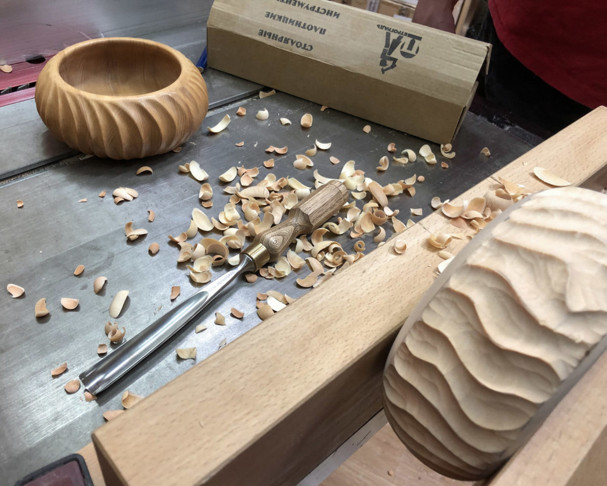 Стамеска Петроградъ и резной токарный предмет