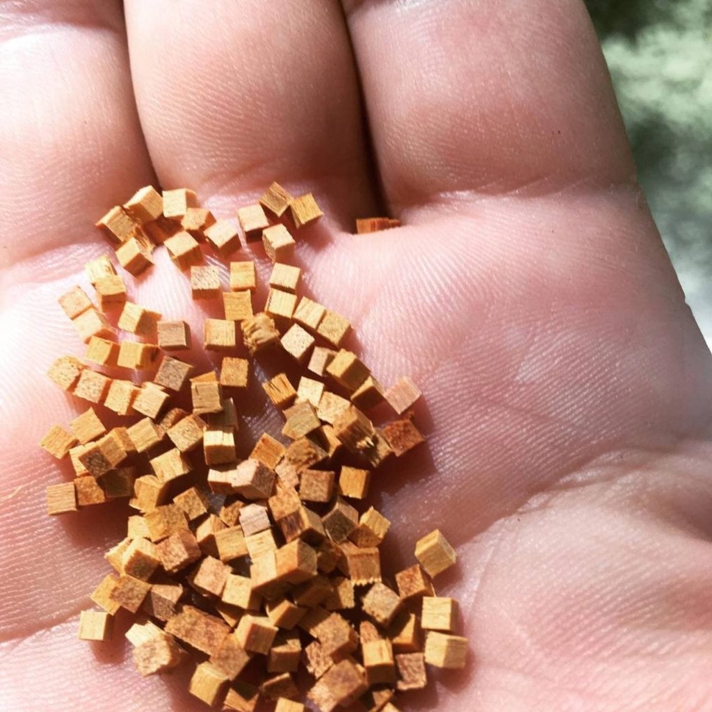 деревянные кубики, 1мм на 1мм